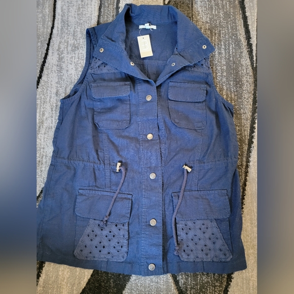 Maurices vest NWT - Picture 1 of 5